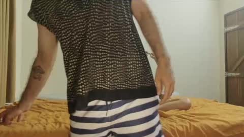 Snapshot of m4xr4r0 chatting on 03-08-25, 02:45 m4xr4r0 online show from 03-08-25, 02:45