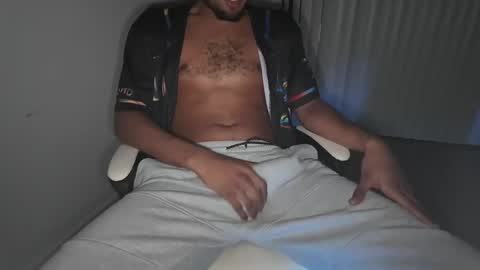 Snapshot of m_d_fl chatting on 02-03-26, 01:59 MD online show from 02-03-26, 01:59