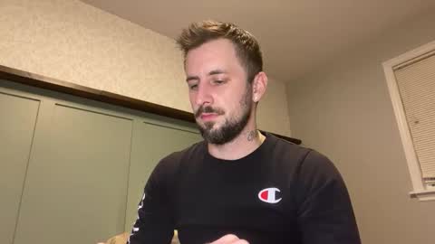 Snapshot of m_stephen chatting on 02-07-26, 11:30 m_stephen online show from 02-07-26, 11:30