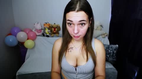 Snapshot of m_vikki chatting on 12-06-24, 08:26 Vikki online show from 12-06-24, 08:26
