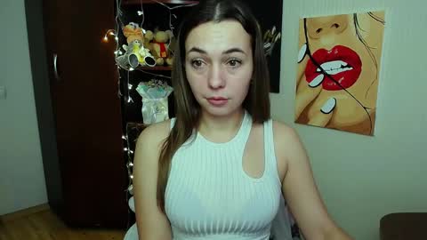 Snapshot of m_vikki chatting on 01-21-25, 08:52 Vikki online show from 01-21-25, 08:52