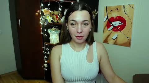Snapshot of m_vikki chatting on 01-21-25, 11:56 Vikki online show from 01-21-25, 11:56