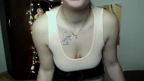 Snapshot of m_vikki chatting on 03-04-25, 05:13 Vikki online show from 03-04-25, 05:13