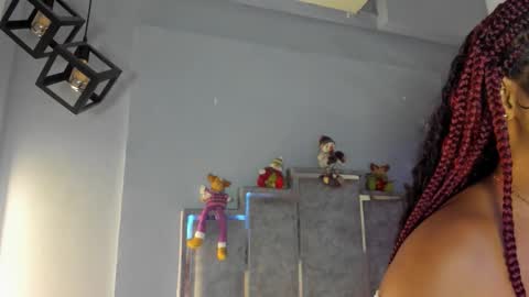 Maraacooper online show from 12-18-25, 03:34