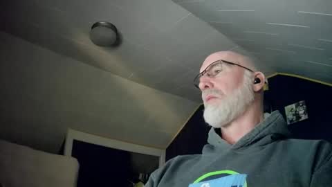 mac8181 online show from 12-25-24, 11:22