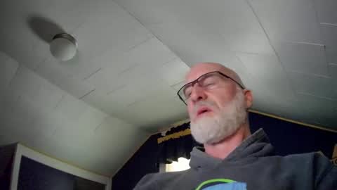 mac8181 online show from 02-01-25, 12:37