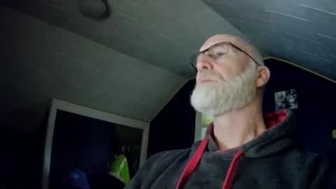 mac8181 online show from 03-01-25, 11:28