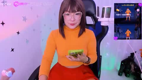 MacarenaIndependent model  online show from 10-12-25, 08:30