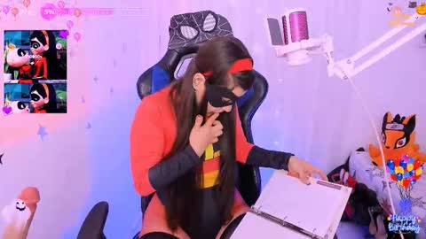 MacarenaIndependent model  online show from 10-30-25, 01:01