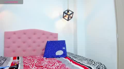 macarena_29 online show from 01-03-25, 10:40