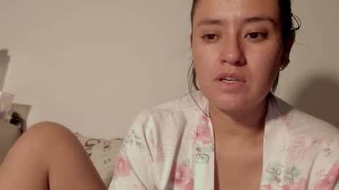 Snapshot of macarenax chatting on 12-17-25, 09:32 Maca online show from 12-17-25, 09:32