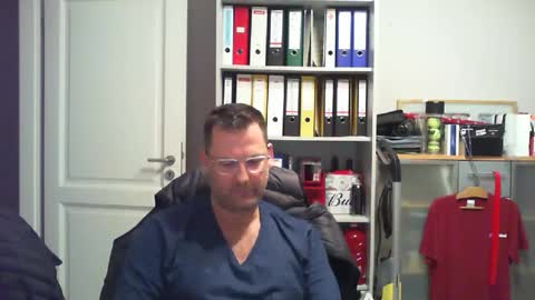 Snapshot of macfly67 chatting on 02-04-25, 10:13 macfly67 online show from 02-04-25, 10:13