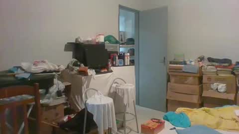 Snapshot of machoalex chatting on 11-11-25, 07:14 MACHOLIVRE online show from 11-11-25, 07:14