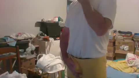 Snapshot of machoalex chatting on 11-16-25, 02:11 MACHOLIVRE online show from 11-16-25, 02:11