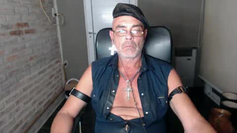 MACHO BUSCADOR online show from 02-13-25, 03:07