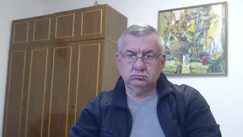 Snapshot of machomale3 chatting on 12-17-24, 11:17 Macho online show from 12-17-24, 11:17