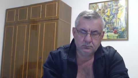 Snapshot of machomale3 chatting on 12-21-24, 02:15 Macho online show from 12-21-24, 02:15
