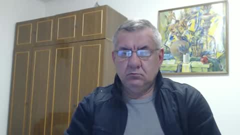 Snapshot of machomale3 chatting on 12-27-24, 10:05 Macho online show from 12-27-24, 10:05