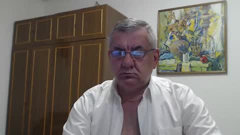 Snapshot of machomale3 chatting on 01-01-25, 08:15 Macho online show from 01-01-25, 08:15