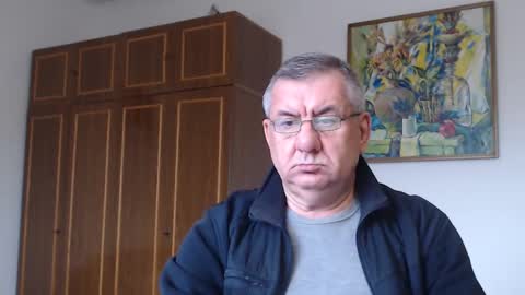 Snapshot of machomale3 chatting on 01-02-25, 12:57 Macho online show from 01-02-25, 12:57