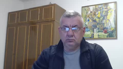 Snapshot of machomale3 chatting on 01-10-25, 02:13 Macho online show from 01-10-25, 02:13