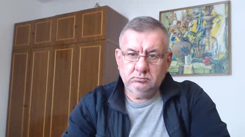 Snapshot of machomale3 chatting on 01-12-25, 12:01 Macho online show from 01-12-25, 12:01
