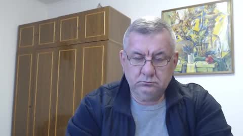 Snapshot of machomale3 chatting on 01-17-25, 12:10 Macho online show from 01-17-25, 12:10