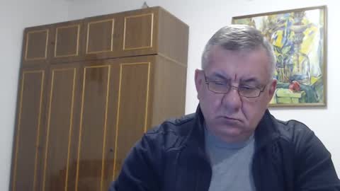 Snapshot of machomale3 chatting on 01-21-25, 05:27 Macho online show from 01-21-25, 05:27