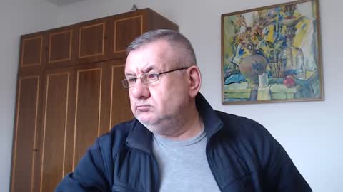 Snapshot of machomale3 chatting on 01-26-25, 12:43 Macho online show from 01-26-25, 12:43