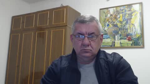 Snapshot of machomale3 chatting on 01-28-25, 07:53 Macho online show from 01-28-25, 07:53