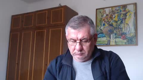 Snapshot of machomale3 chatting on 02-02-25, 12:02 Macho online show from 02-02-25, 12:02