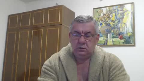Snapshot of machomale3 chatting on 02-17-25, 08:04 Macho online show from 02-17-25, 08:04