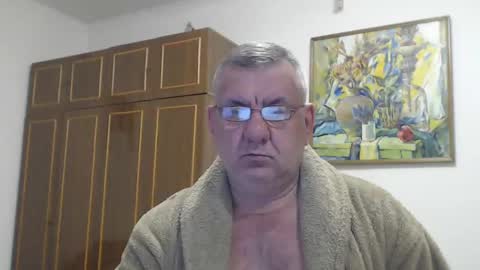 Snapshot of machomale3 chatting on 02-20-25, 08:47 Macho online show from 02-20-25, 08:47
