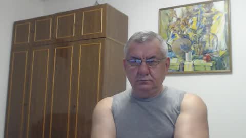Snapshot of machomale3 chatting on 09-29-25, 08:24 Macho online show from 09-29-25, 08:24