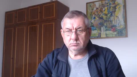 Macho online show from 10-26-25, 01:17