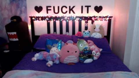 Snapshot of mackenziewolfe chatting on 12-04-24, 07:39 Mackenzie Wolfe online show from 12-04-24, 07:39