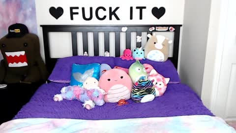 Snapshot of mackenziewolfe chatting on 02-04-25, 08:13 Mackenzie Wolfe online show from 02-04-25, 08:13