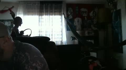 Snapshot of mad_dem0n chatting on 12-17-24, 09:28 Manuel online show from 12-17-24, 09:28