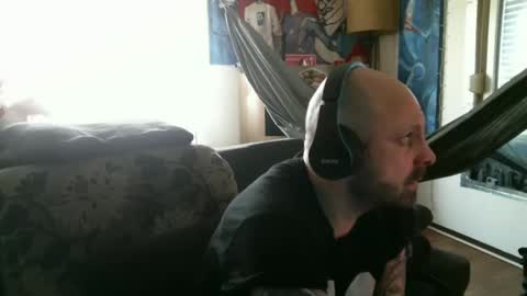 Snapshot of mad_dem0n chatting on 02-11-25, 09:31 Manuel online show from 02-11-25, 09:31