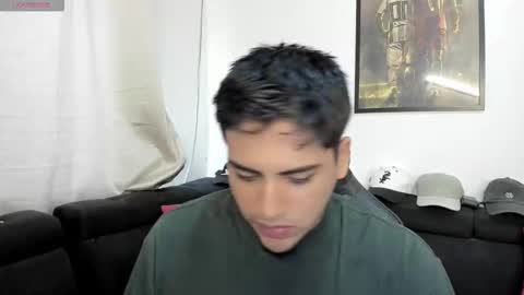 Snapshot of mad_maxxx1 chatting on 10-25-25, 12:23 max online show from 10-25-25, 12:23