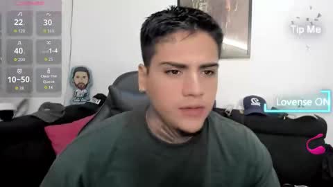 Snapshot of mad_maxxx1 chatting on 11-14-25, 11:31 max online show from 11-14-25, 11:31