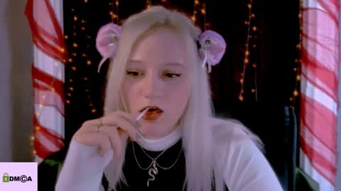 Ulis online show from 12-26-24, 01:43