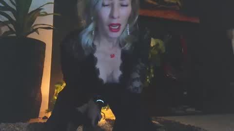 Maddalena online show from 12-24-24, 11:22