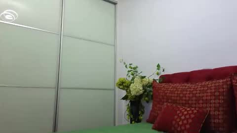 Snapshot of maddalena_ chatting on 11-03-25, 09:48 Maddalena online show from 11-03-25, 09:48