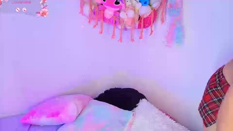 maddie 09 online show from 09-11-25, 04:18