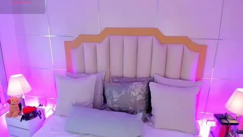 Snapshot of maddieparker chatting on 02-13-26, 07:32 online show from 02-13-26, 07:32