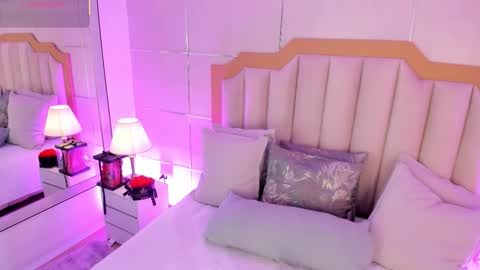 Snapshot of maddieparker chatting on 02-14-26, 07:10 online show from 02-14-26, 07:10