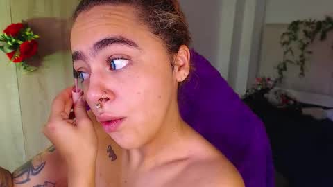 Snapshot of maddiiebrooks chatting on 10-26-25, 03:07 Maddie online show from 10-26-25, 03:07