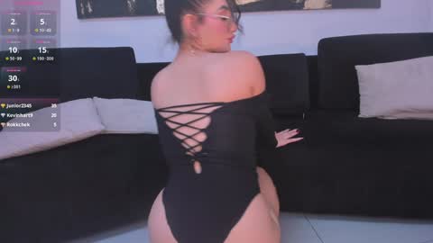 Maddison online show from 12-18-24, 07:04