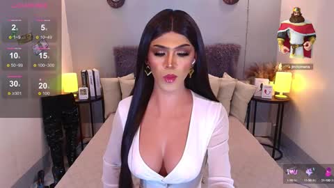 M A D D Y online show from 03-10-25, 01:23